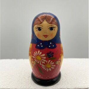 Russian Doll Babushka Wooden Hand Painted Collectible Vintage 1971 2.75"H‎